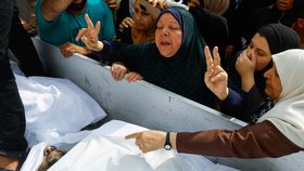 Pohřeb Palestinců zabitých při úderu na město Gaza