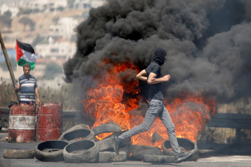 Vyeskalované napětí mezi Izraelem a Palestinou