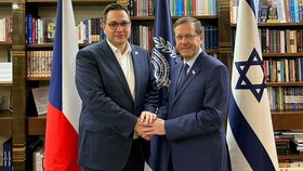 Izraelský prezident Jicchak Herzog s českým ministrem zahraničí Janem Lipavským v Jeruzalémě