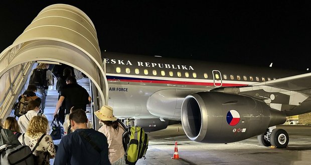 Záchrana cizinců v Izraeli pokračuje: ČR vyšle další evakuační lety stejně jako další státy