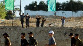 Výcvikový kemp teroristů z Hamásu.