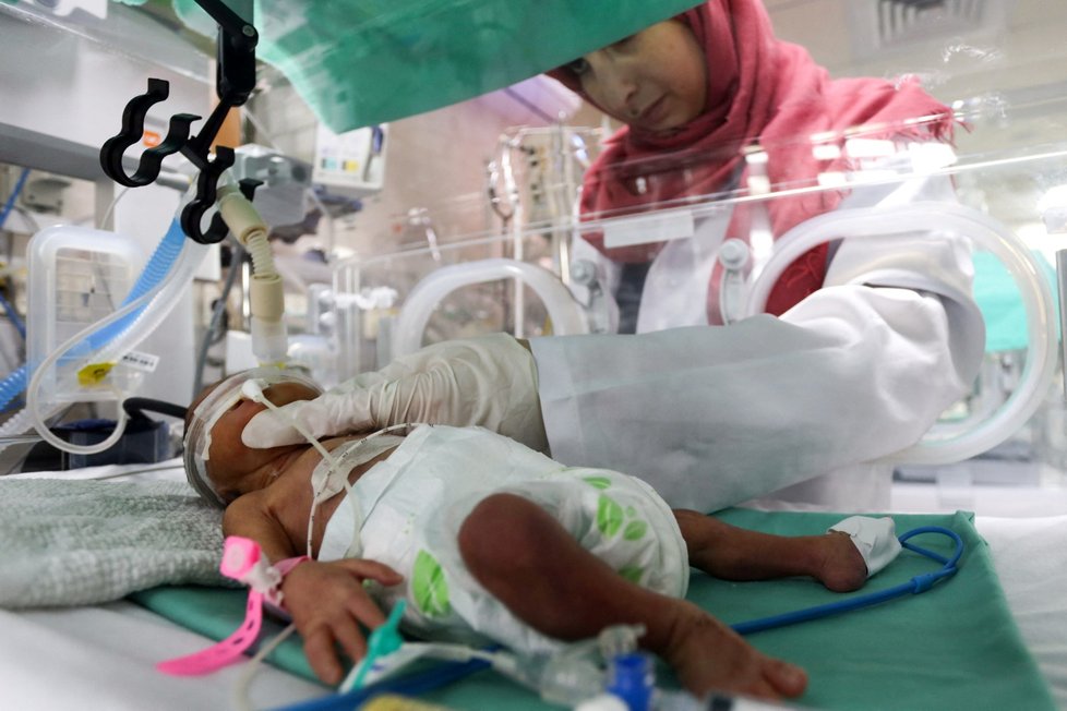 Neonatologické oddělení v nemocnici Šífa v Pásmu Gazy