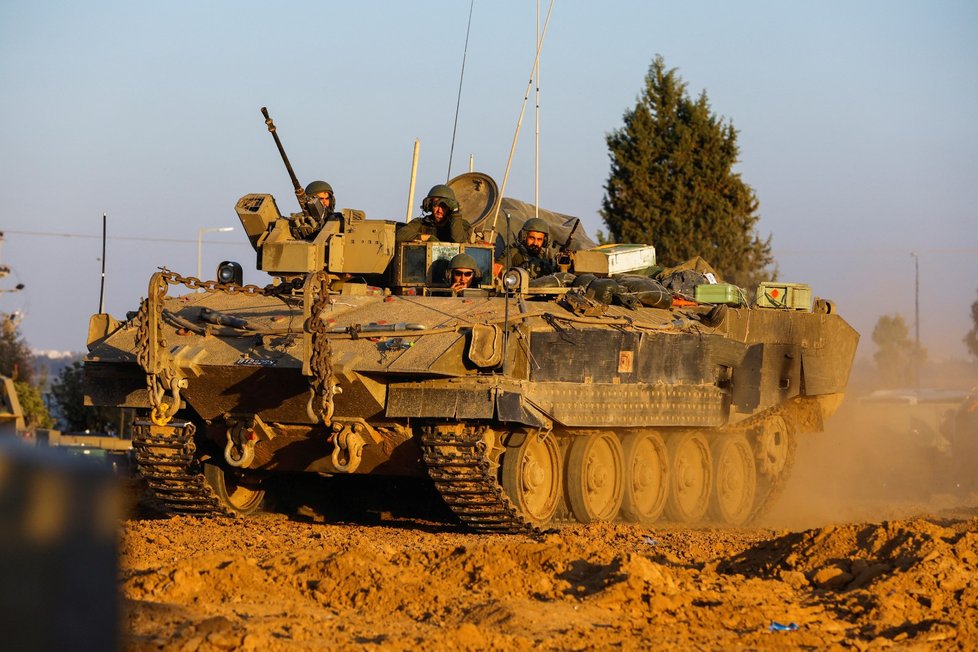 Izraelská armáda u Pásma Gazy.