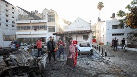 Následky po výbuchu nemocnice v Al-Ahlí (18. 10. 2023)