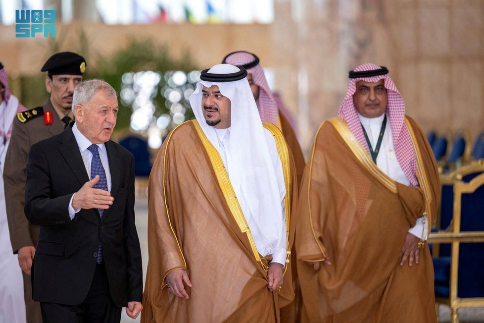 Arabští vůdci přiletěli na summit do Saudské Arábie (11.11.2023)