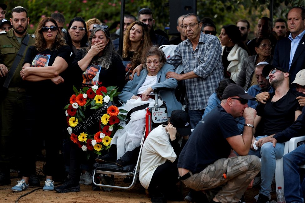 Pohřeb Alona Lulu Shamrize, rukojmího, kterého omylem zabila izraelská armáda (18. 12. 2023)