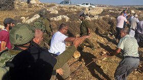 Potyčka Palestinců s izraelskými vojáky u Hebronu (1. 8. 2023)