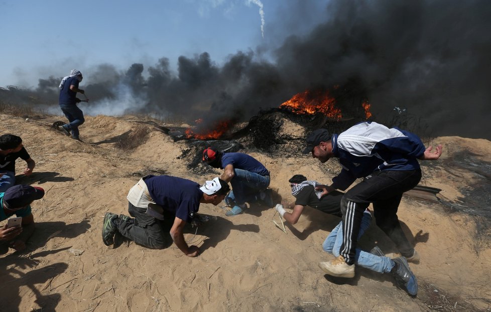 Nepokoje u zdi oddělující Izrael od palestinských území.