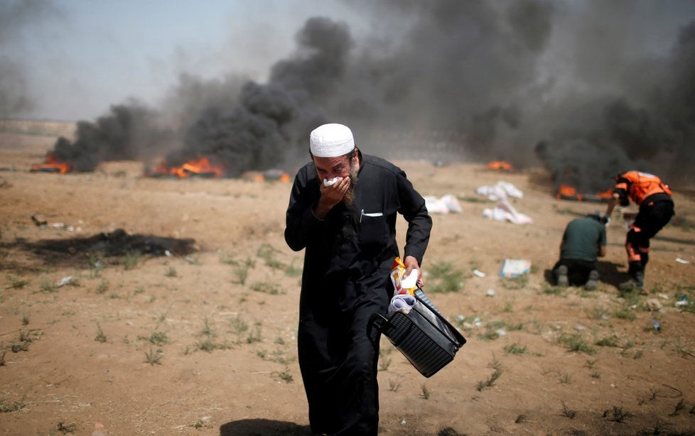 Nepokoje u zdi oddělující Izrael od palestinských území.