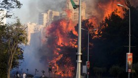 V Izraeli zuří masivní požáry.
