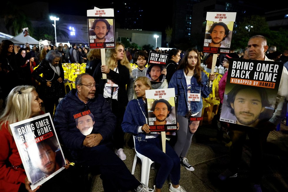 Protest v izraelském Tel Avivu za propuštění rukojmích unesených Hamásem (9.12.2023)