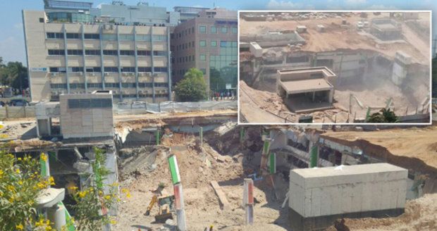 Neštěstí v Izraeli: Jsou hlášeni první mrtví. Budova zasypala nejméně 15 lidí