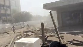 V Izraeli se zřítila budova: V troskách jsou desítky lidí.
