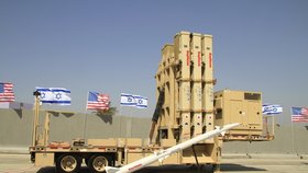 Izrael se přiznal, že nedaleko Sýrie odpálil při společném cvičení s USA dvě rakety. Prý šlo o testy protiraketového systému.