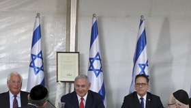 Izraelský premiér Benjamin Netanjahu a americký velvyslanec v Izraeli David Friedman