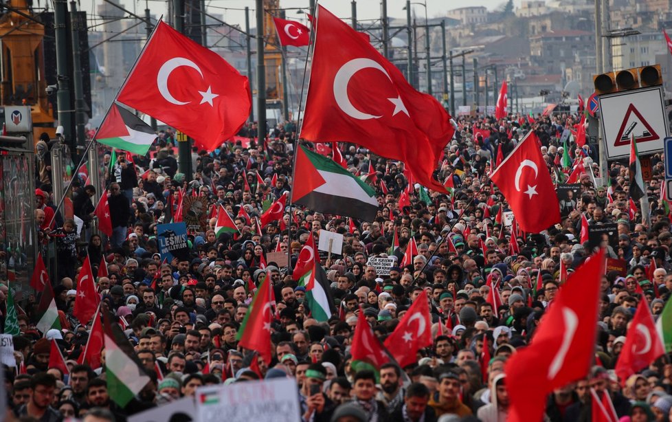 Protest na podporu Palestiny v Istanbulu (1.1.2024)