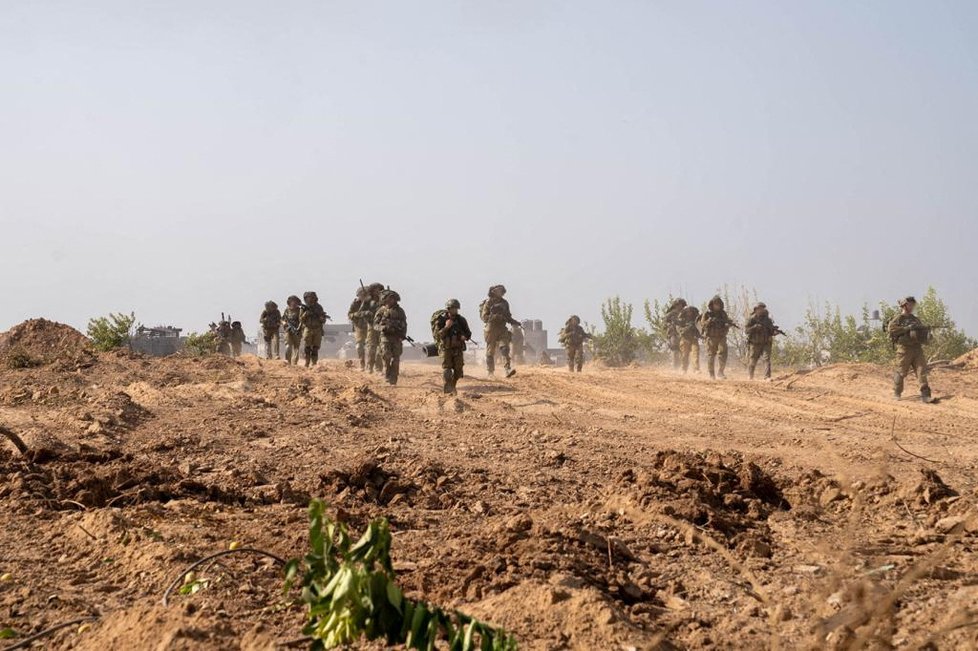 Izraelští vojáci operují v Pásmu Gazy (11.11.2023)
