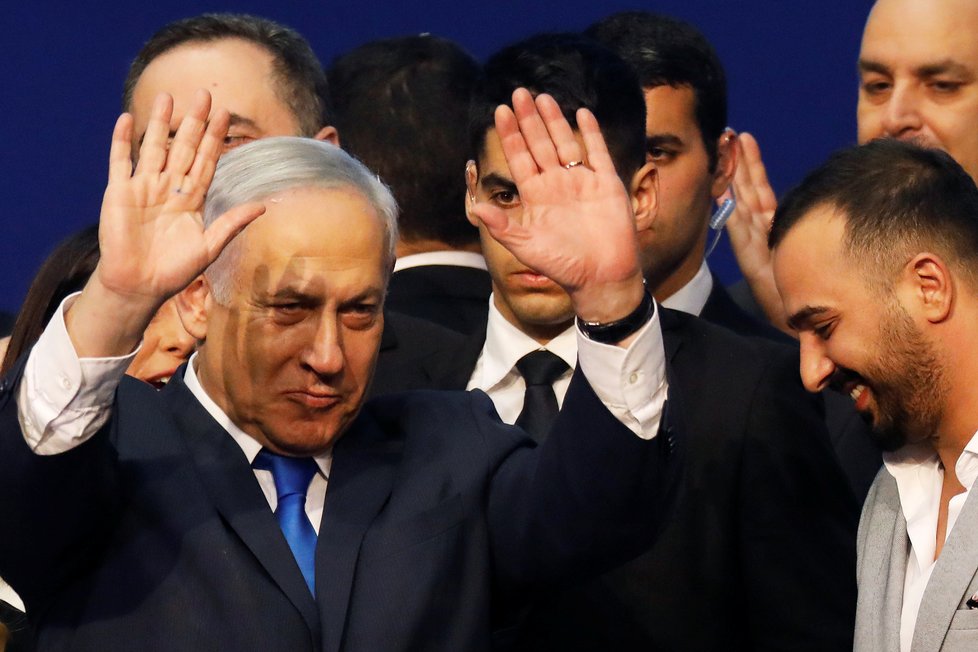 Slavící Netanjahu vyhrál izraelské volby. (2.3.2020)