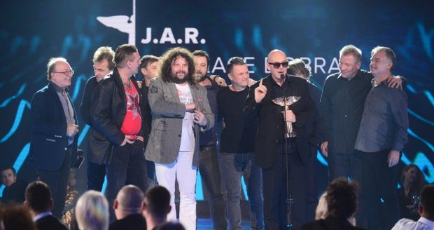 J.A.R. zažívá těžké období