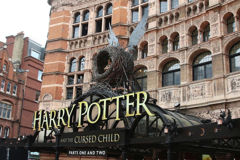 Divadlo Palace v Londýně, kde probíhala slavnostní premiéra hry Harry Potter and the Cursed Child.