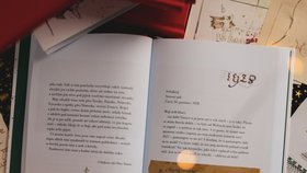 Dopisy Otce Vánoc: Vánoční dopisy svým dětem psal J. R. R. Tolkien od roku 1920, kdy byly jeho prvorozenému synkovi Johnovi tři roky, do roku 1943, kdy bylo jeho nejmladší dceři Priscille 14 let.