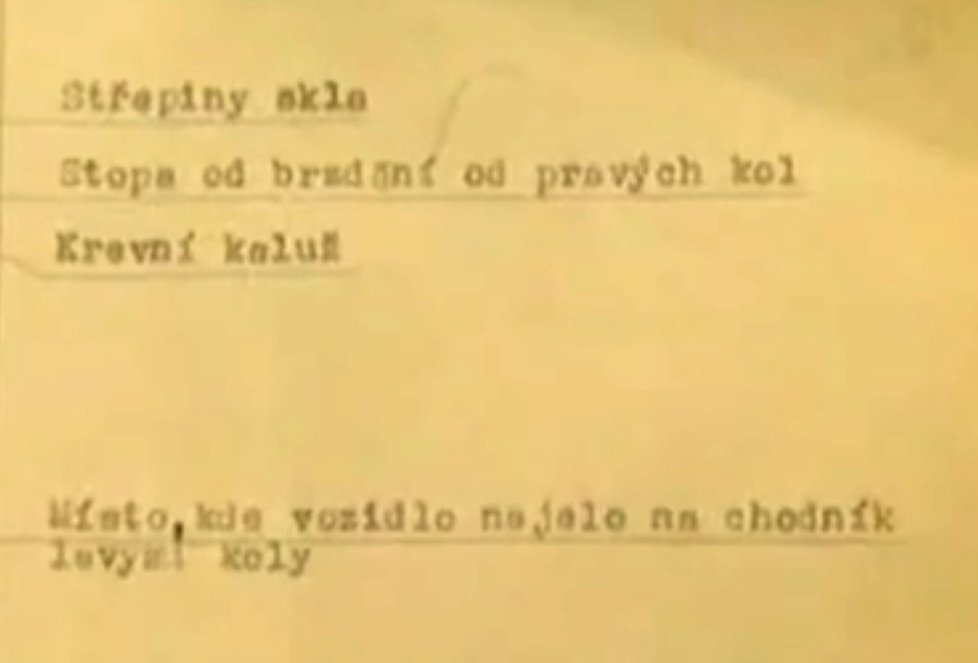 Děsivý popis místa vraždy z pera vyšetřovatelů SNB. Filmaři vynechali i hororové detaily z místa osminásobné vraždy. Jen samotný záznam vyšetřovatelů SNB s heslovitým popisem z tramvajové zástavky byl pro silné povahy...