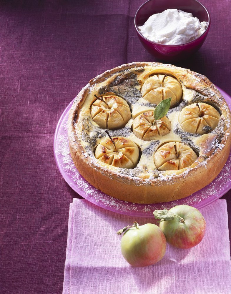 Tvarohovo-makový koláč s jablky je originální a chutná fantasticky