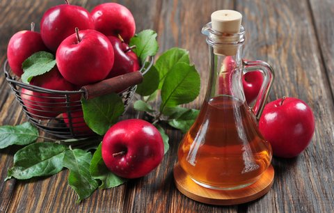 Zázračný jablečný ocet: Zatočí s nadváhou, rakovinou i cholesterolem