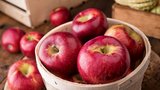 7 důvodů, proč jíst jablka! A proč je neloupat?