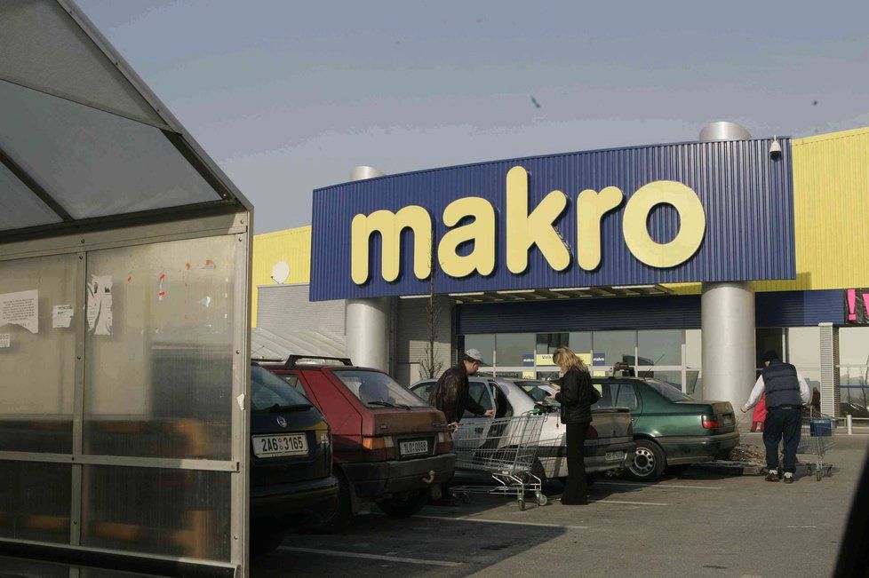 Jablka plná pesticidů prodávalo Makro.