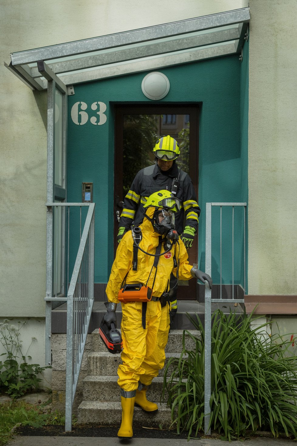 Zásah hasičů v panelovém domě v Jablonci nad Nisou.