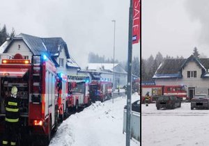 V Jablonci nad Nisou hořela autodílna. Jeden člověk se nadýchal zplodin a jeden hasič se zranil. (31.1.2022)