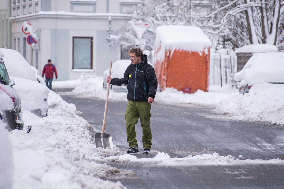 Jablonec nad Nisou zasypal sníh (10.1.2018)