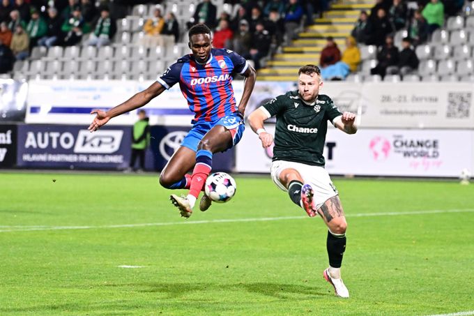 ONLINE: Jablonec - Plzeň 1:3. Domácí odpovídají na gól Memiče, trefil se Pavlovič ONLINE: Jablonec - Plzeň 1:3. Domácí odpovídají na gól Memiče, trefil se Pavlovič
