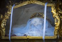Případ ukradené lebky rozdělil Česko! Pobouření i uctívání památky