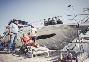 Luxusní jachta prý vypustila do Jadranu výkaly, tvrdí chorvatská média. Český majitel lodi promluvil