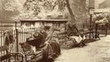 Ženy bez domova v oblasti Spitalfields (Londýn, 1902)