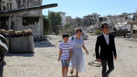 Natáčení filmu Home Operation ve zničeném syrském městě (7.8.2022)
