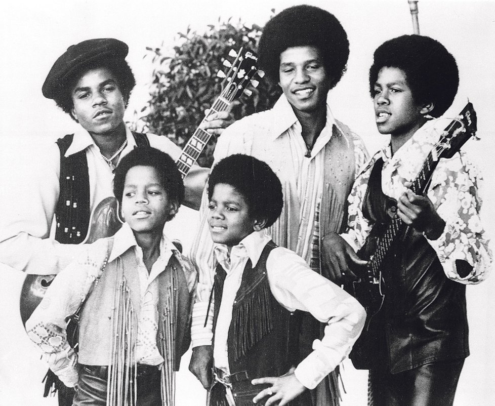 Jackson five je původní kapela, která umožnila Michaelovi Jacksonovi cestu na vrchol