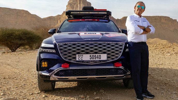 Jacky Ickx a Genesis GV80 Desert Edition na Rallye Dakar 2025 Jacky Ickx a Genesis GV80 Desert Edition na Rallye Dakar 2025