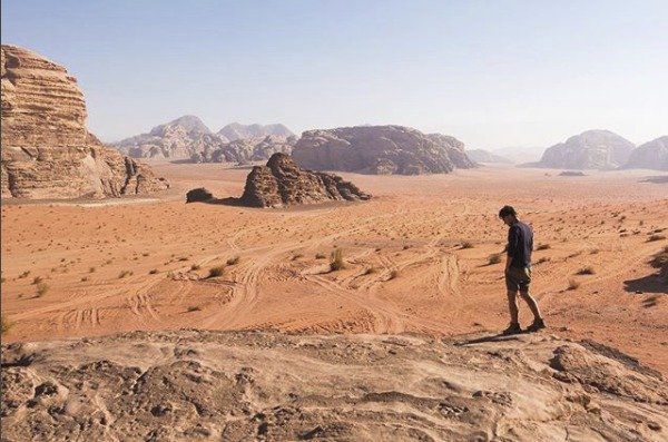 Jacob Laukaitis ve Wadi Rum v Jordánsku přezdívaném &#34;Mars na Zemi&#34;.