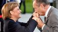 Na sklonku svého posledního prezidentského mandátu Chirac v roce 2007 navštívil Berlín - na snímku s kancléřkou Angelou Merkelovou