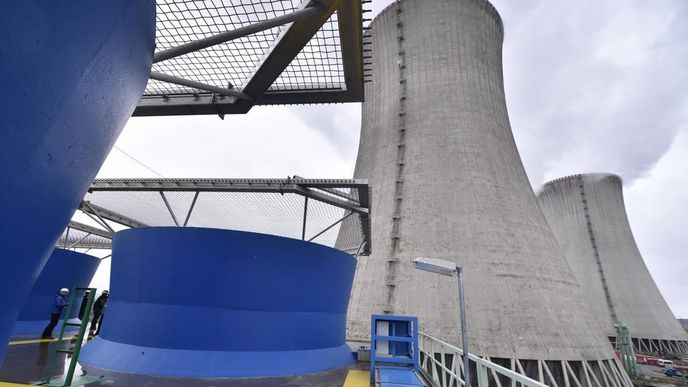 Jaderná elektrárna Dukovany představila 3. března nové záložní chladicí ventilátorové věže, které v současné době fungují ve zkušebním provozu. Stavba ventilátorových věží byla jednou ze stěžejních investic prováděných v posledních letech pro zvýšení bezpečnosti provozu elektrárny.