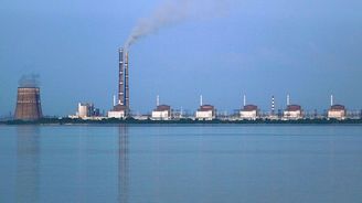 Zaporožská jaderná elektrárna má zase potíže. Jeden blok se odpojil od sítě