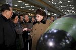 Kim Čong-un ohlásil konec moratoria na jaderné zkoušky a slíbil světu, že ukáže novou strategickou zbraň.