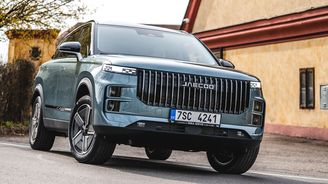 Čínské automobilky pumpují miliony do Karlových Varů i basketu. Za štědrostí se skrývá promyšlený plán Čínské automobilky pumpují miliony do Karlových Varů i basketu. Za štědrostí se skrývá promyšlený plán
