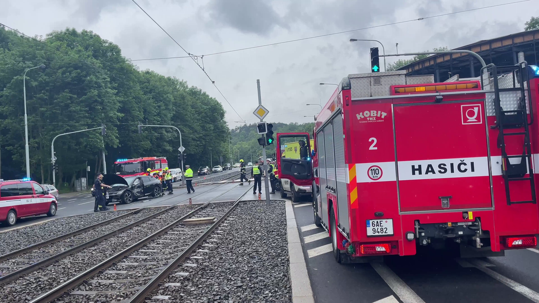 Jaromír Jágr měl ve středu nehodu, při které se srazil s tramvají