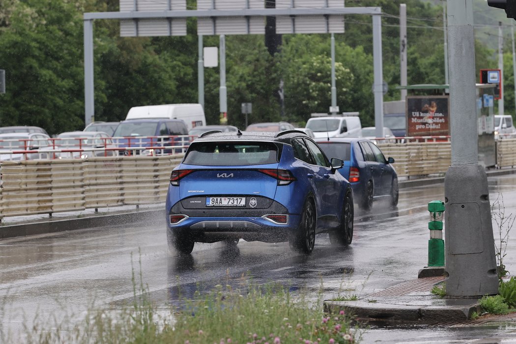 Dominika byla Jágrovi velkou podporou i při jeho nedávné bouračce