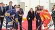 Hokejová legenda Jaromír Jágr v Číně v doprovodu první dámy Ivany Zemanové (25. 4. 2019)