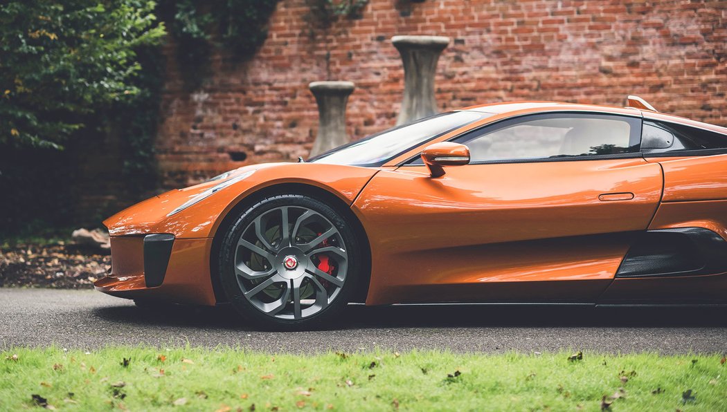 Jaguar C-X75 &#39;Spectre&#39;